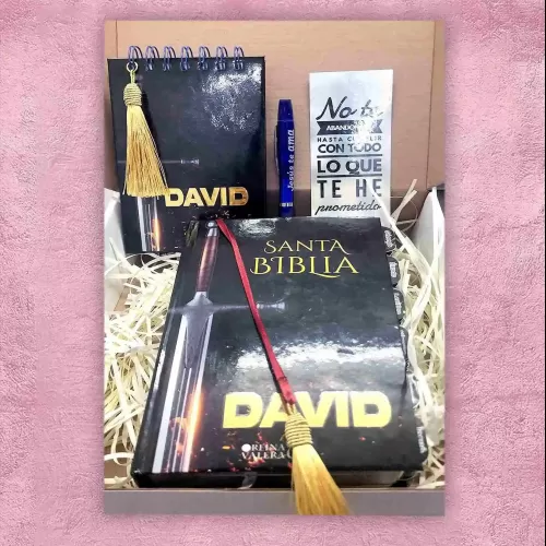 Pack de Espada - Biblia + Libreta personalizada